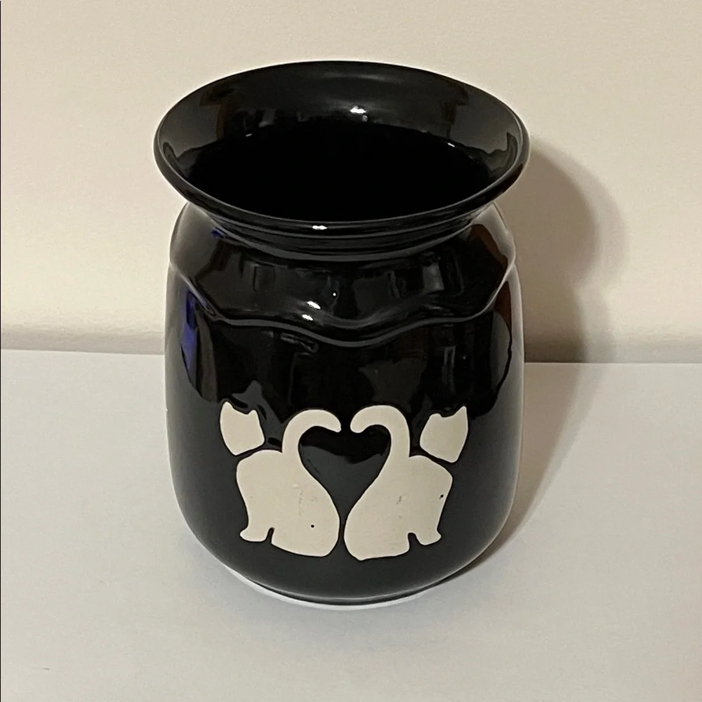 Vintage 1998 Hermitage Black Ceramic Pottery with White Cat Silhouettes